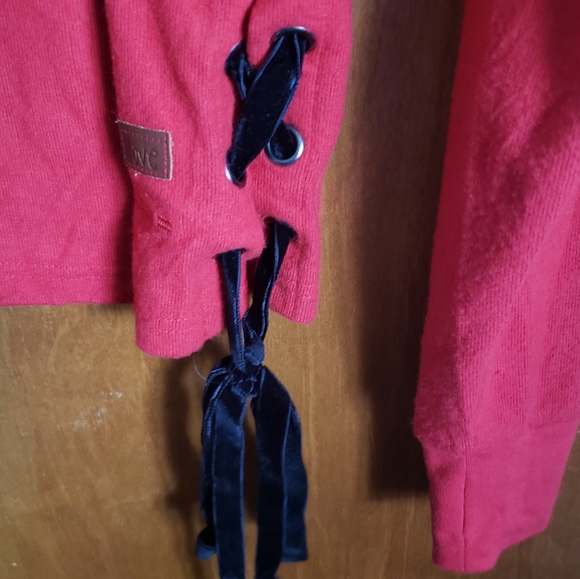 NWT PEACE, LOVE, WORLD pullover sweater cropped top from comfy collection. - Picture 3 of 12